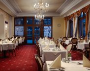 Lázeňský hotel Humboldt v Karlových Varech.